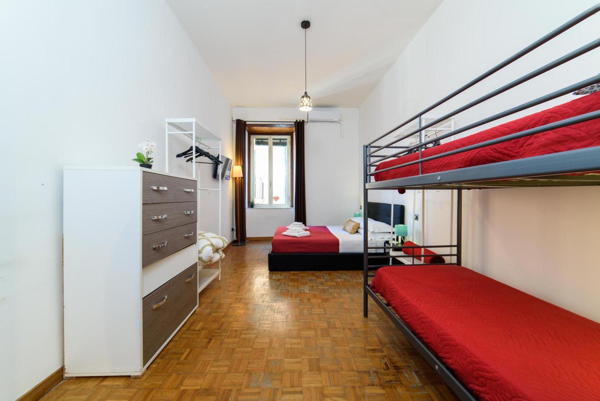 נאפולי Inside Chiaia Rooms מראה חיצוני תמונה